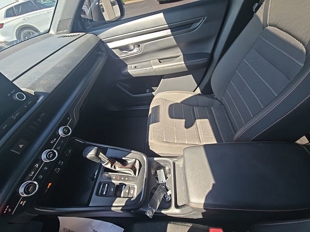 Used 2024 Honda CR-V Sport image 25