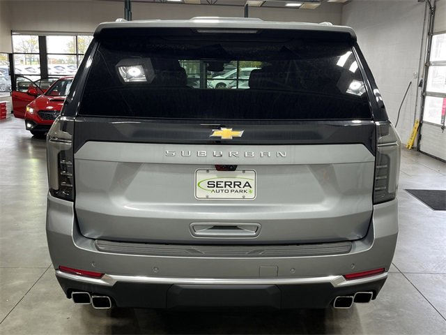 New 2025 Chevrolet Suburban High Country image 5