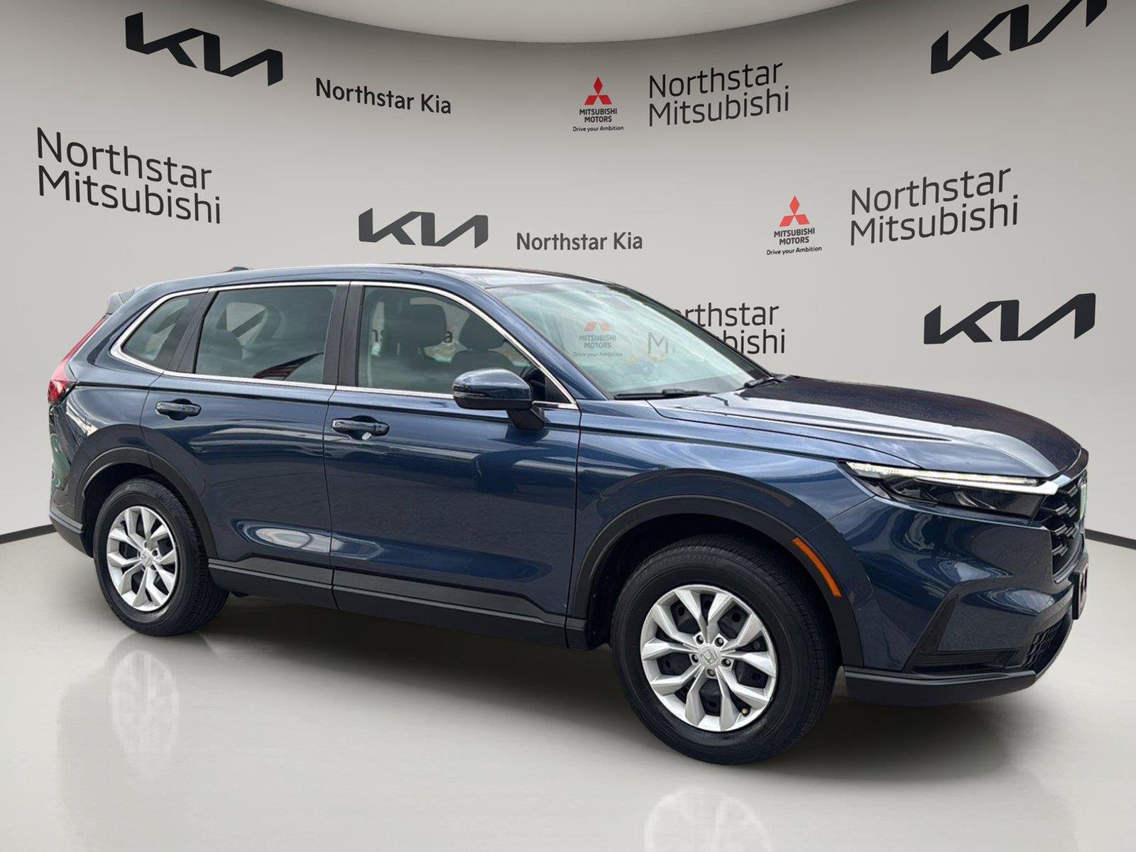 Used 2024 Honda CR-V LX image 12