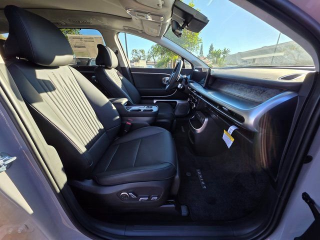 New 2026 Hyundai Ioniq 9 Calligraphy image 8