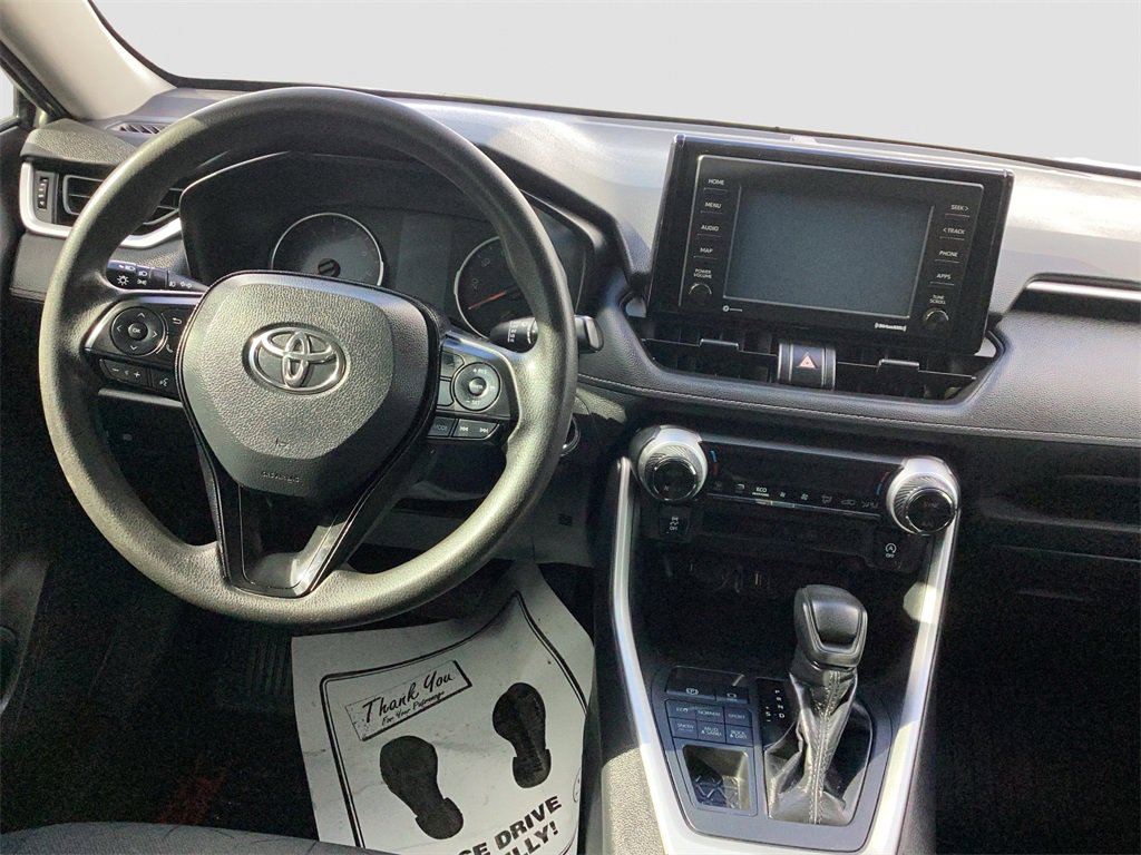Used 2020 Toyota RAV4 XLE image 14