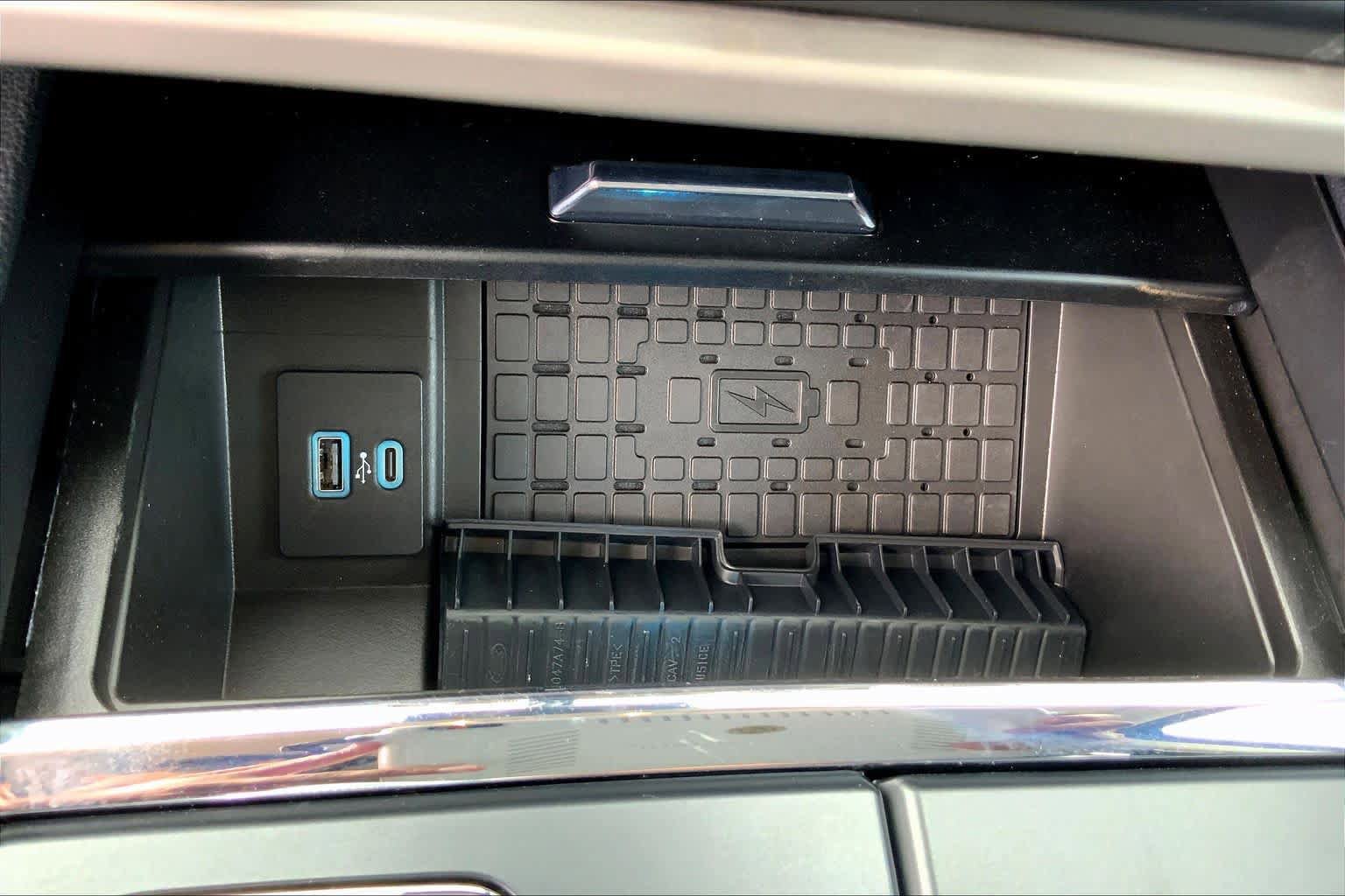 Used 2024 Ford Expedition XLT RWD image 32