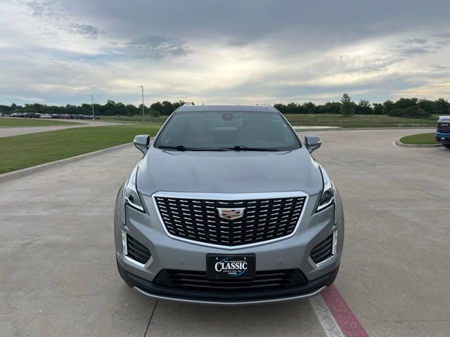 Used 2025 Cadillac XT5 Premium Luxury AWD/4WD image 2