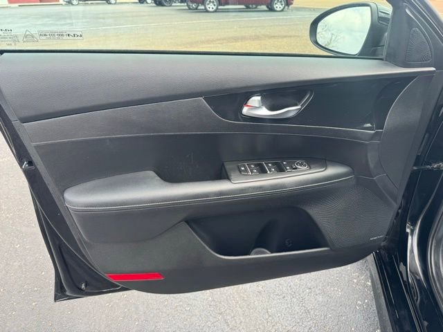 Used 2023 Kia Forte GT-Line w/ GT-Line Premium Package FWD image 17