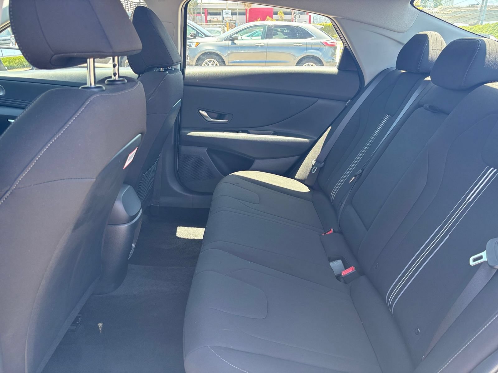 Used 2025 Hyundai Elantra SEL FWD image 25