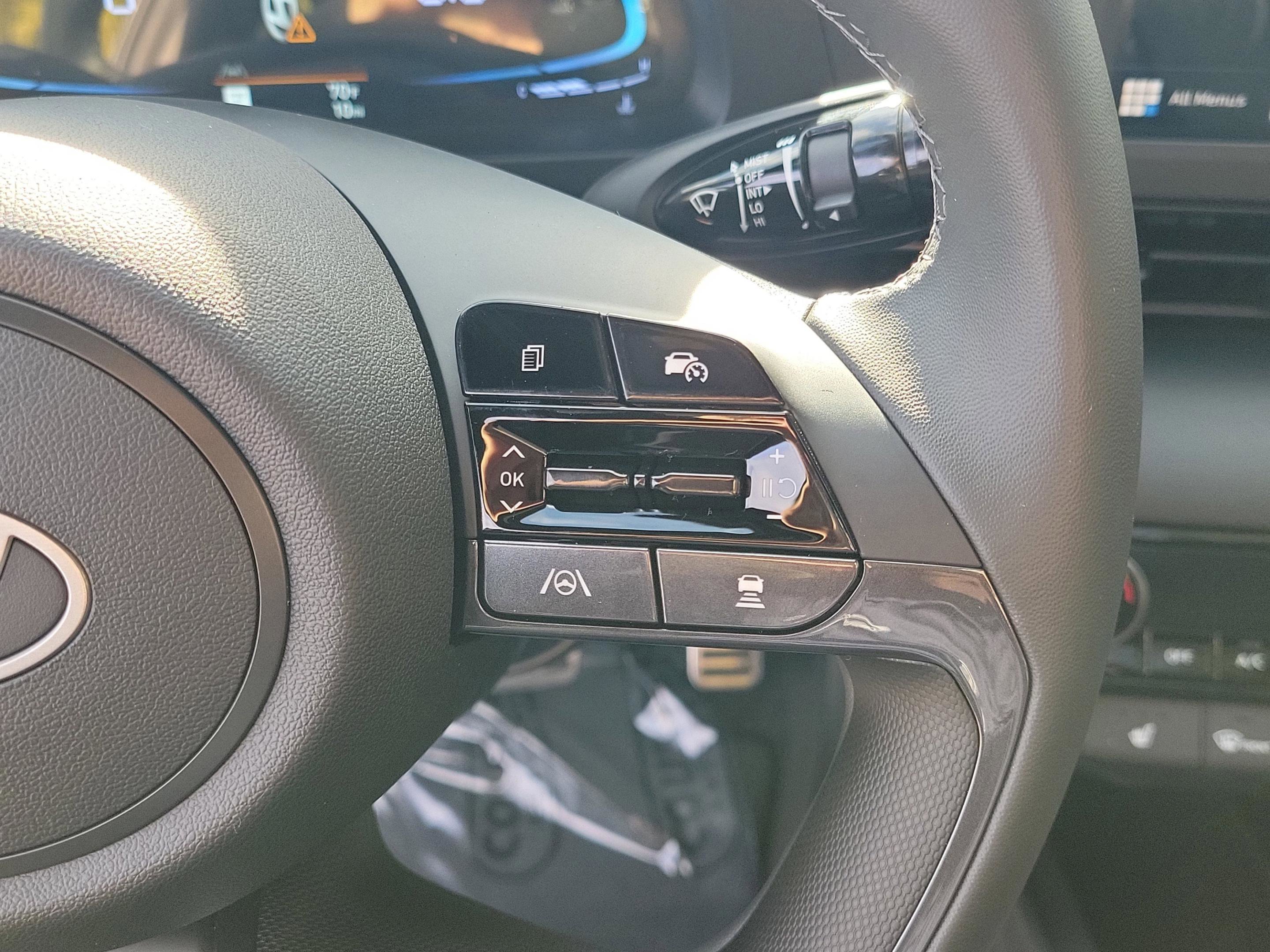 New 2026 Hyundai Elantra SEL Sport image 24