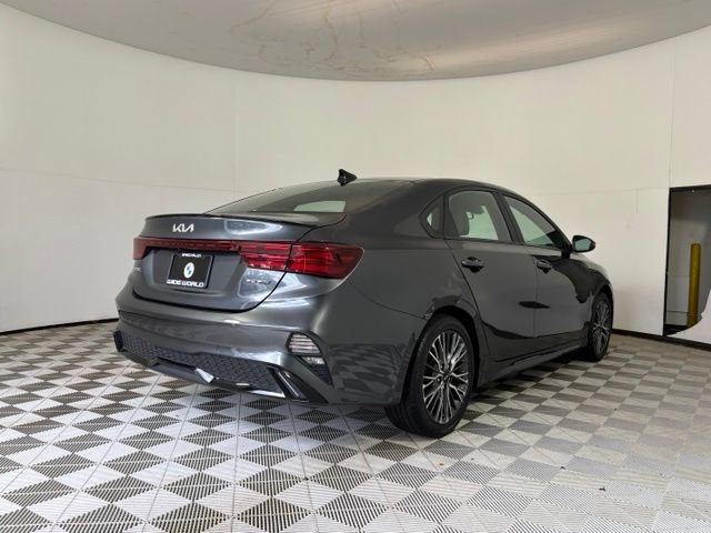 Used 2022 Kia Forte GT-Line w/ GT-Line Technology Package FWD image 7