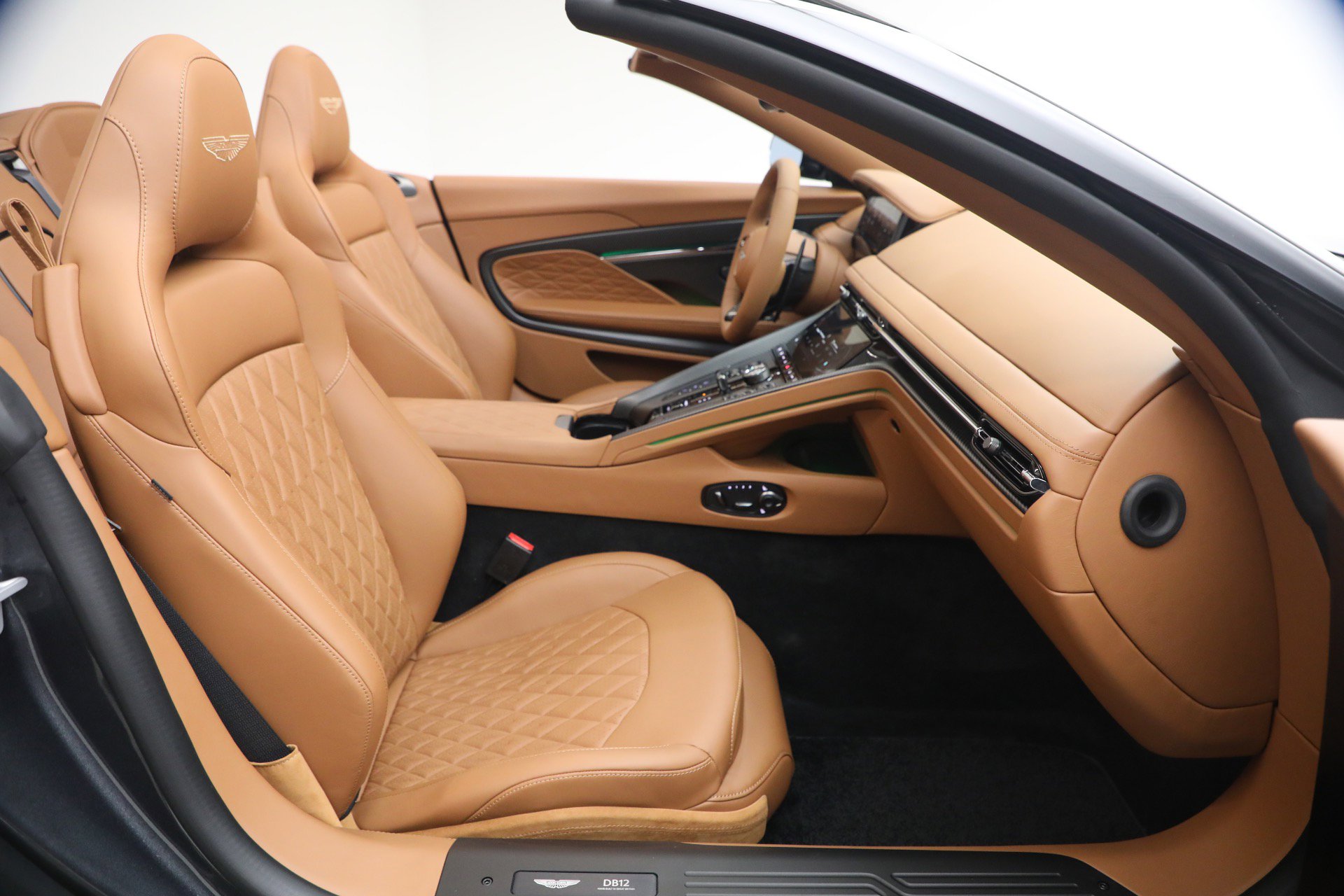 New 2026 Aston Martin DB12 Convertible image 32