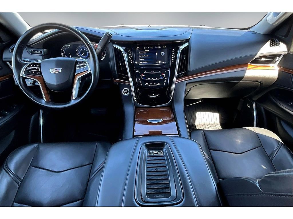 Used 2019 Cadillac Escalade ESV Premium Luxury AWD/4WD image 7