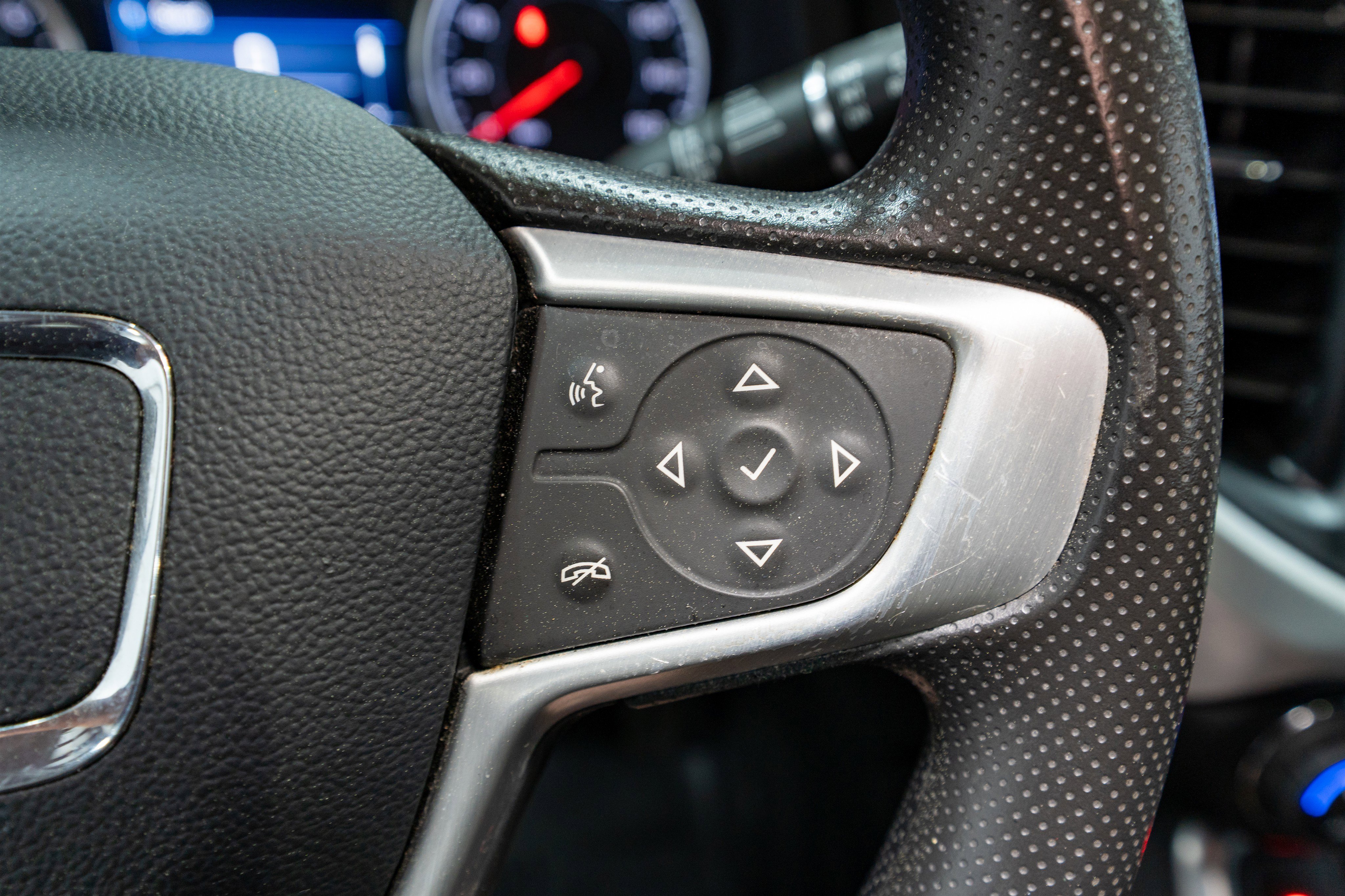 Used 2021 GMC Acadia SLE w/ Elevation Edition image 24