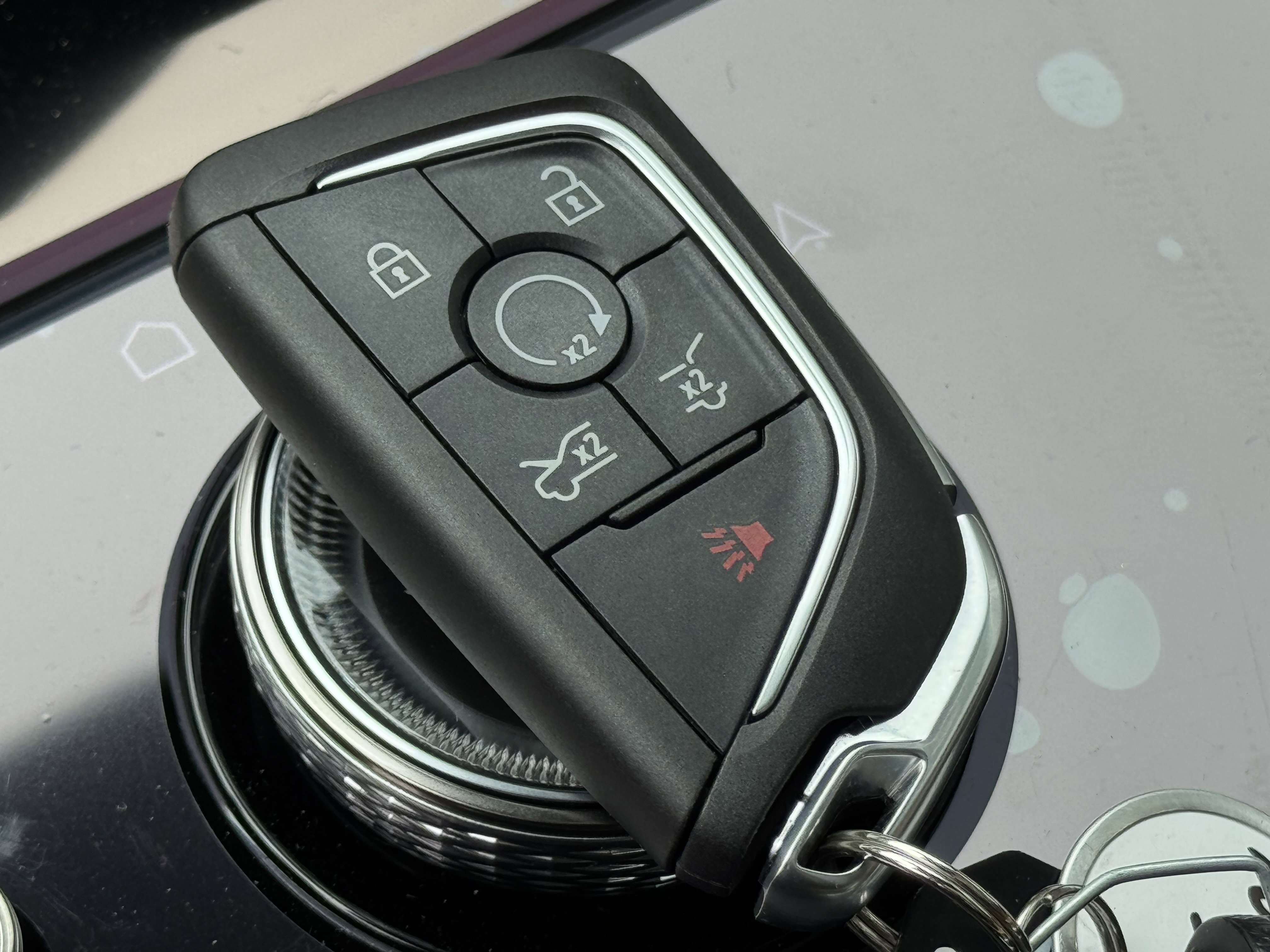 New 2025 Cadillac Escalade IQ Luxury 2 image 32