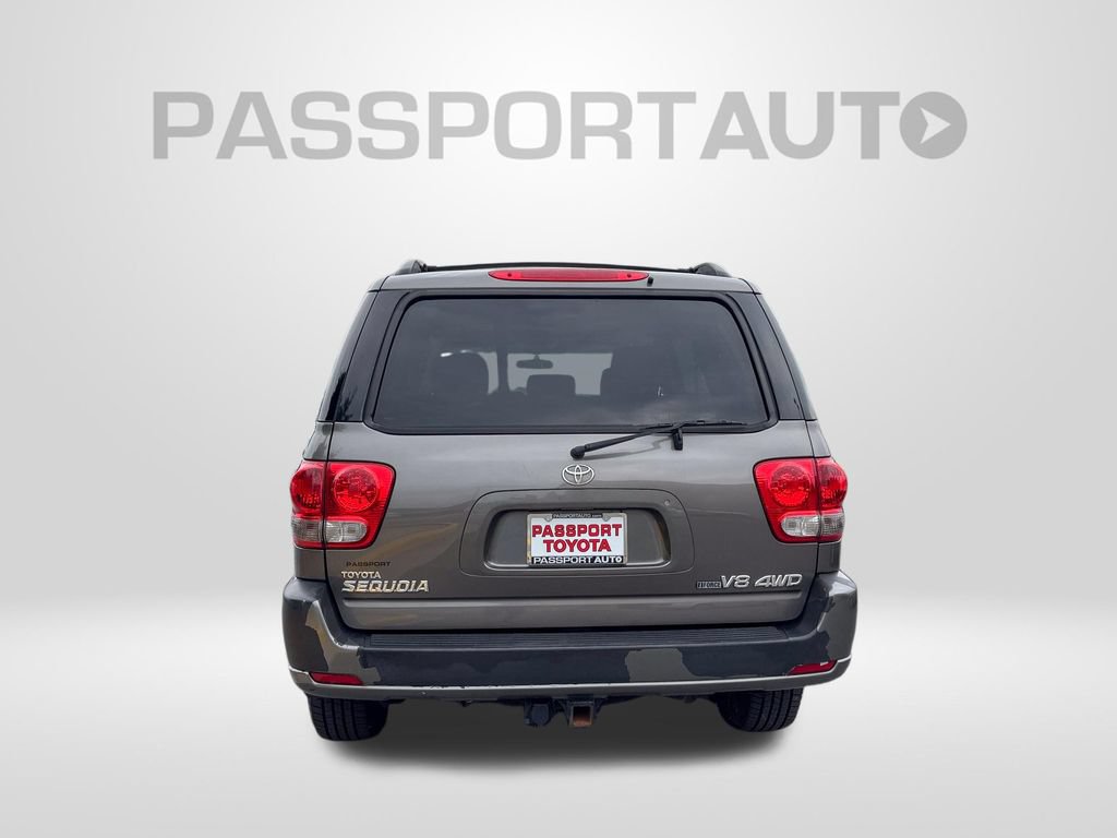 Used 2006 Toyota Sequoia SR5 AWD/4WD image 6