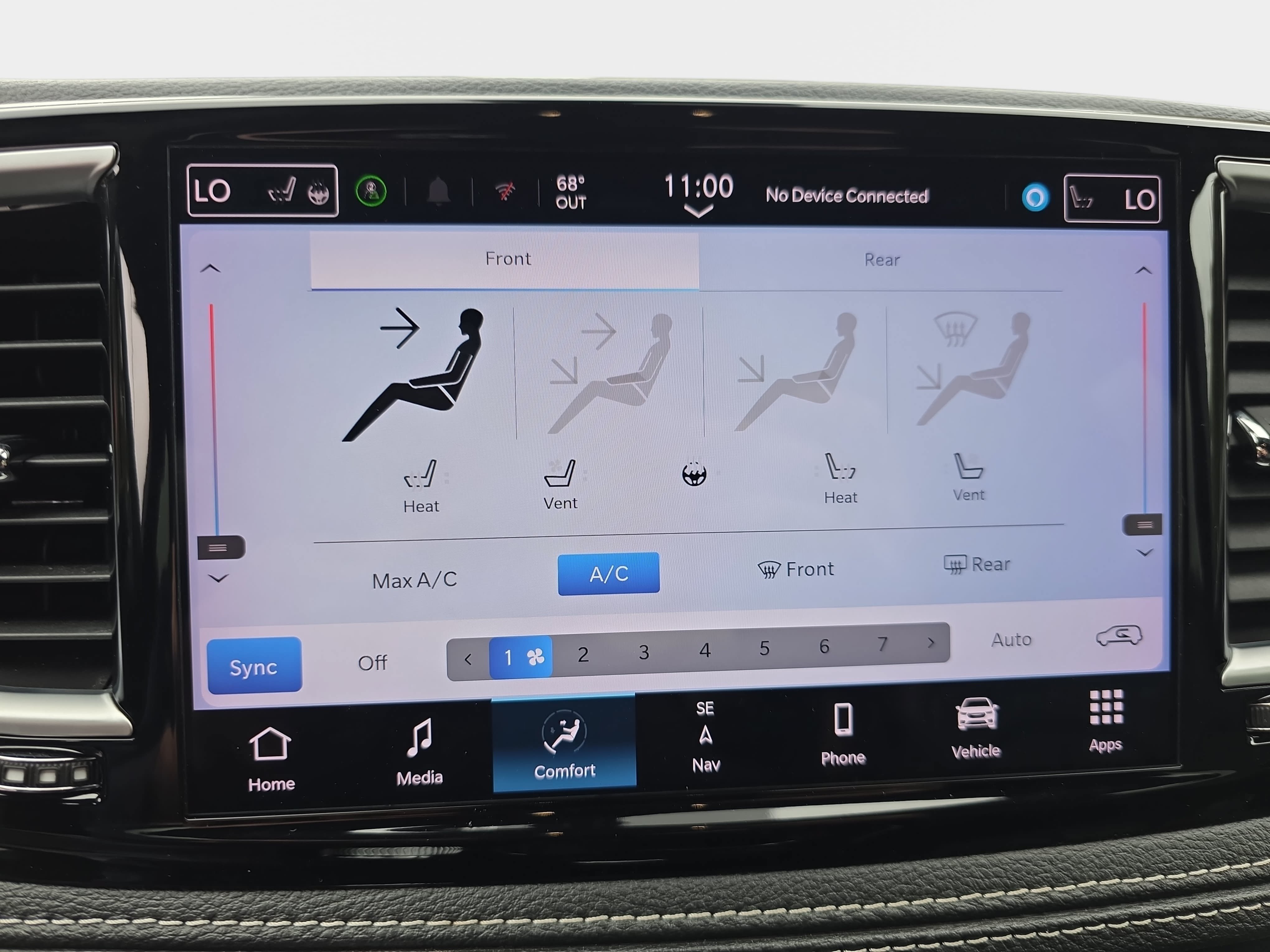 Used 2025 Chrysler Pacifica Limited FWD image 22