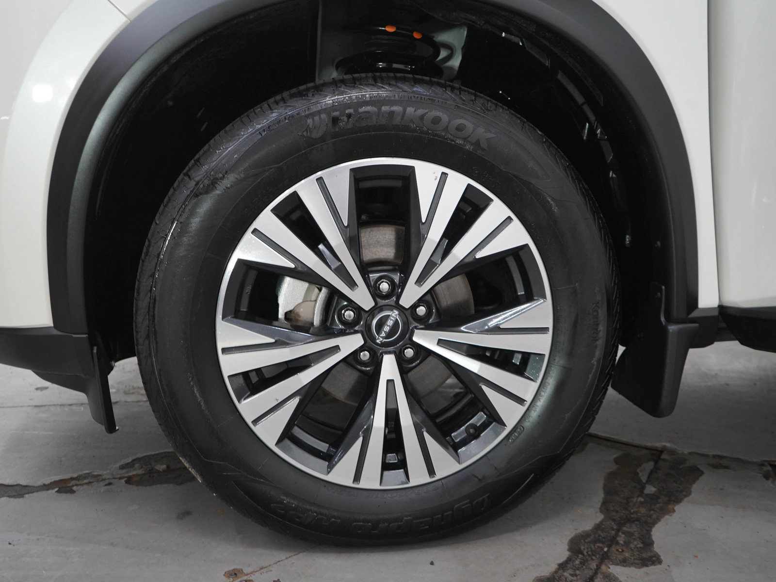 Used 2023 Nissan Rogue SV w/ SV Premium B Package AWD/4WD image 29