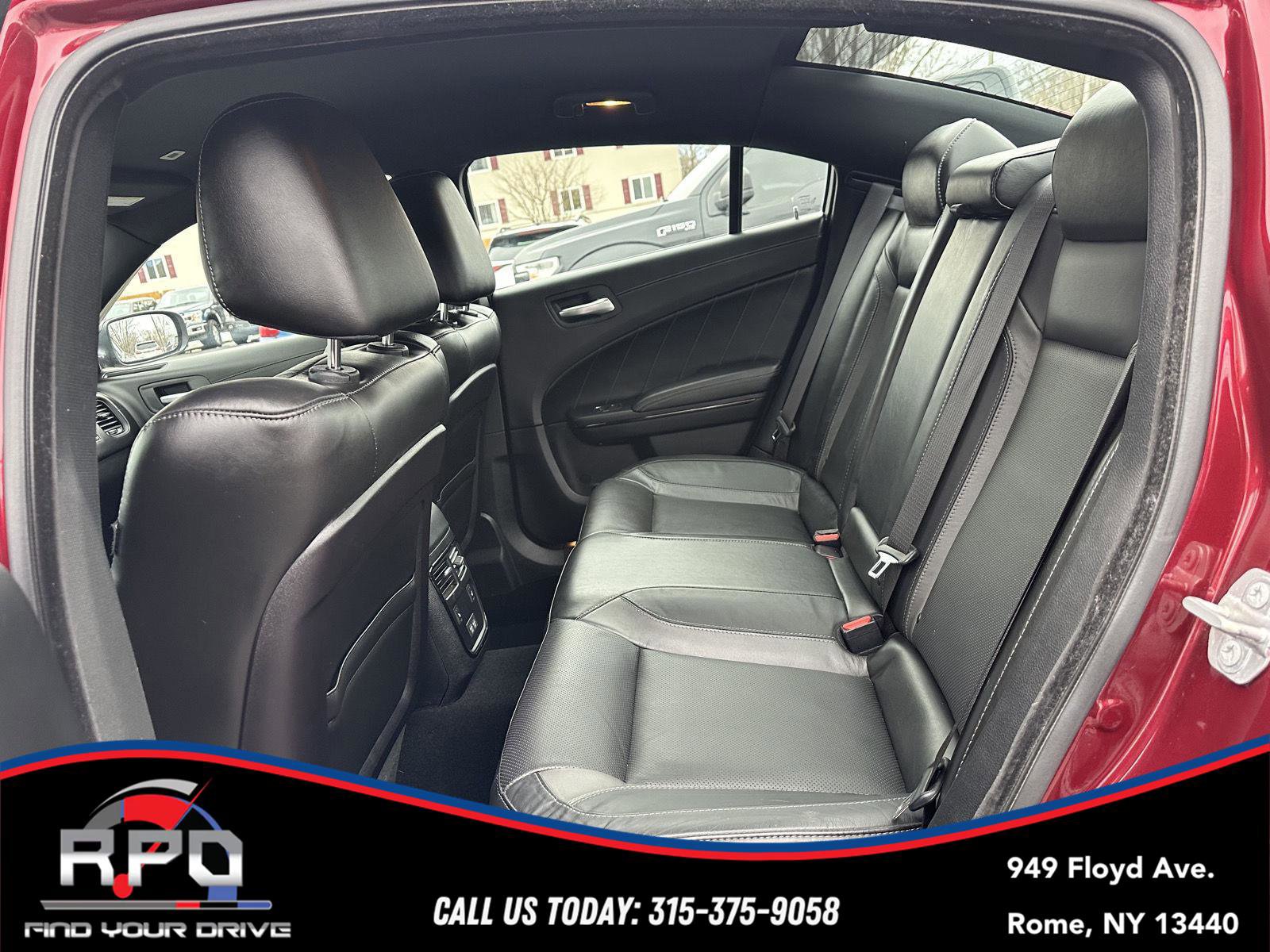 Used 2019 Dodge Charger SXT w/ Plus Group image 28