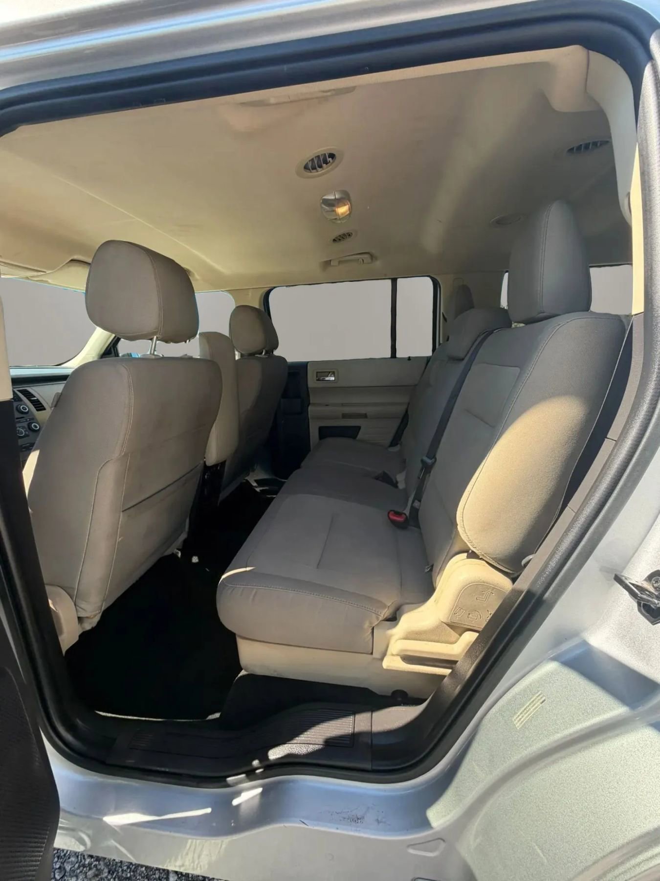 Used 2017 Ford Flex SE image 11