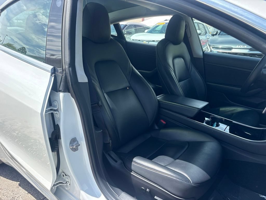 Used 2020 Tesla Model 3 RWD image 17