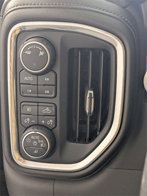 Used 2019 Chevrolet Silverado 1500 LT Trail Boss image 15