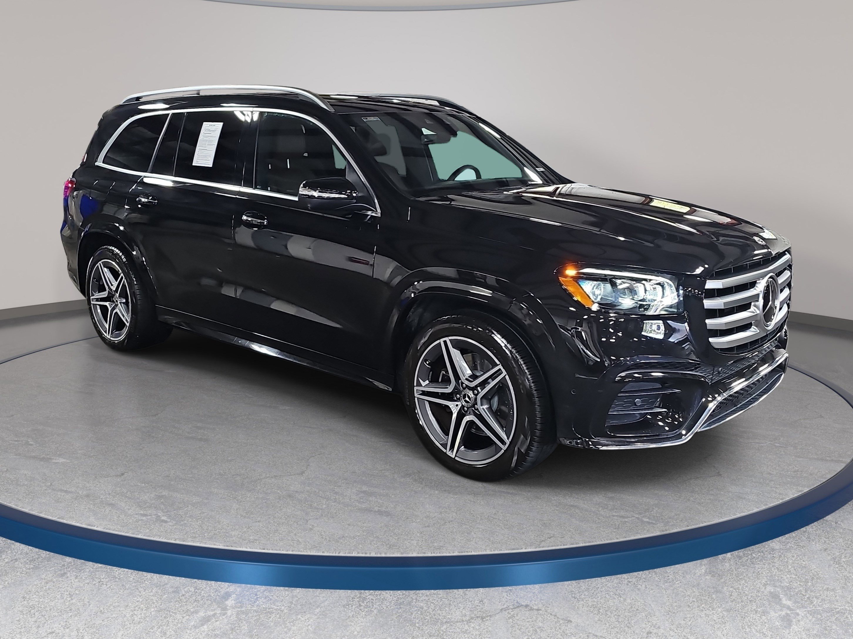 Used 2024 Mercedes-Benz GLS 450 4MATIC image 4
