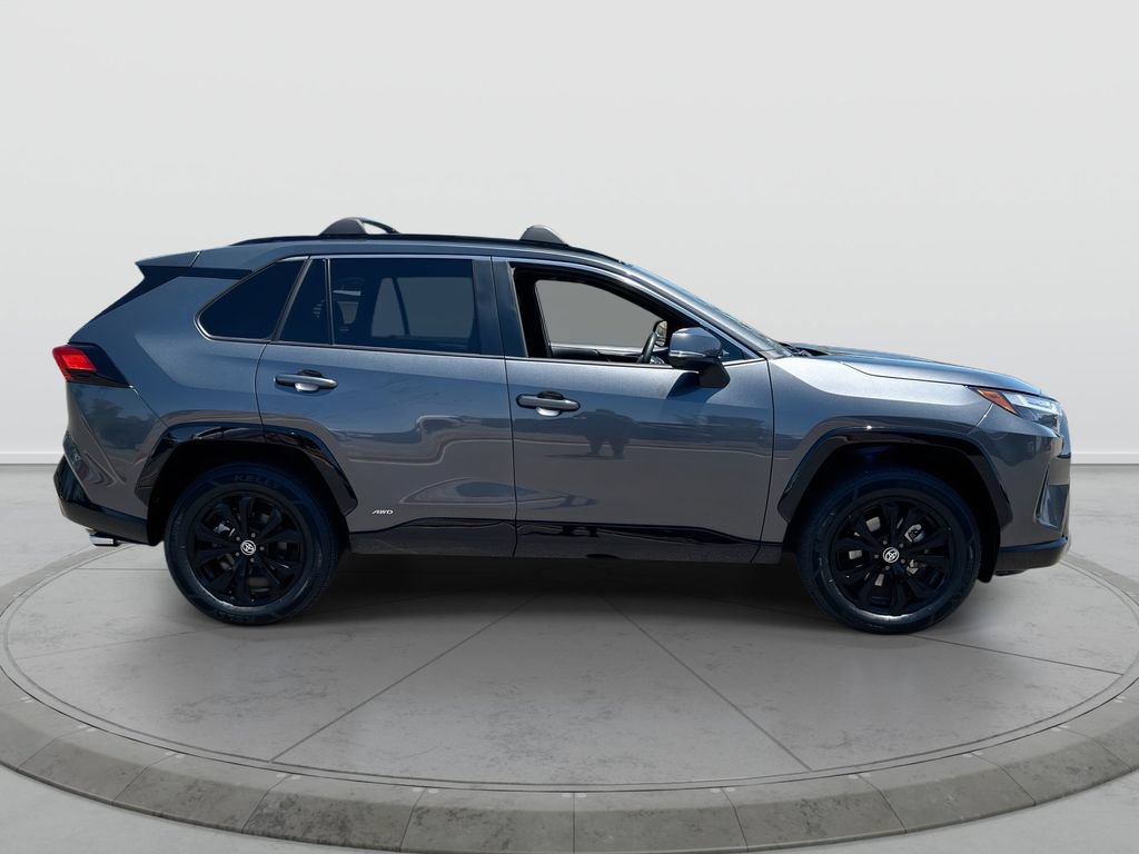 Used 2023 Toyota RAV4 SE w/ Convenience Package AWD/4WD image 9