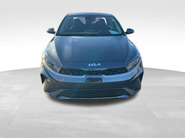 Certified 2024 Kia Forte LXS image 3
