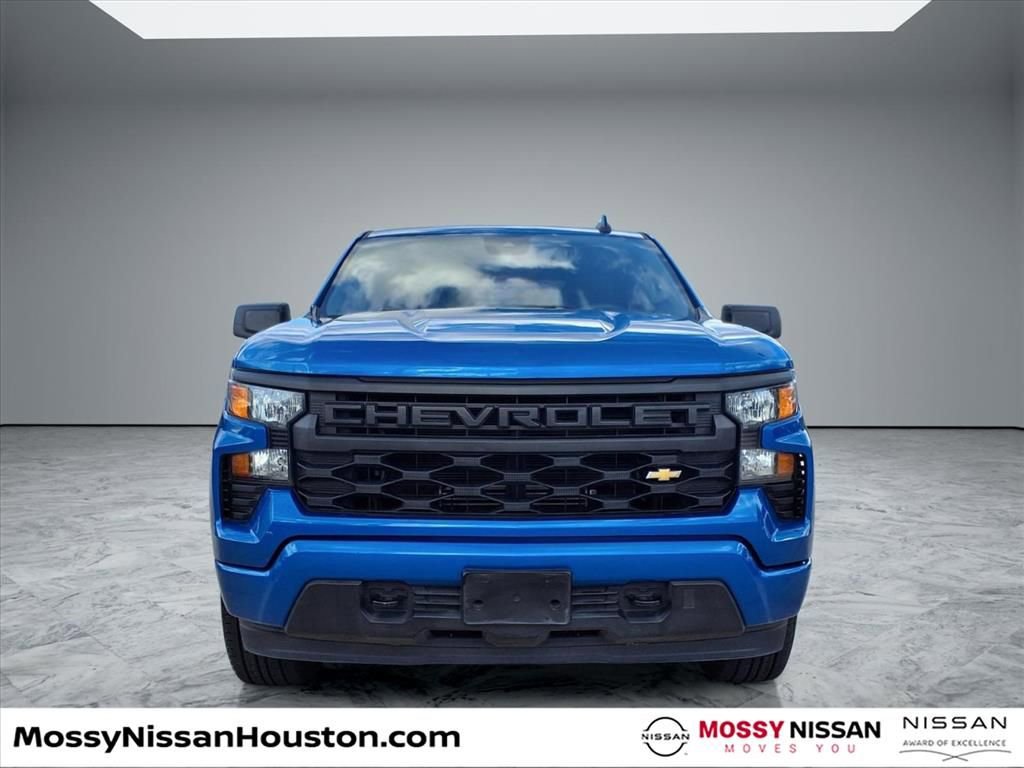 Used 2024 Chevrolet Silverado 1500 Custom image 3