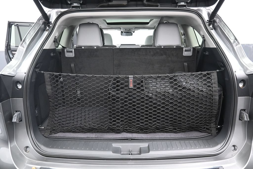 Certified 2026 Toyota Highlander Platinum AWD/4WD image 33