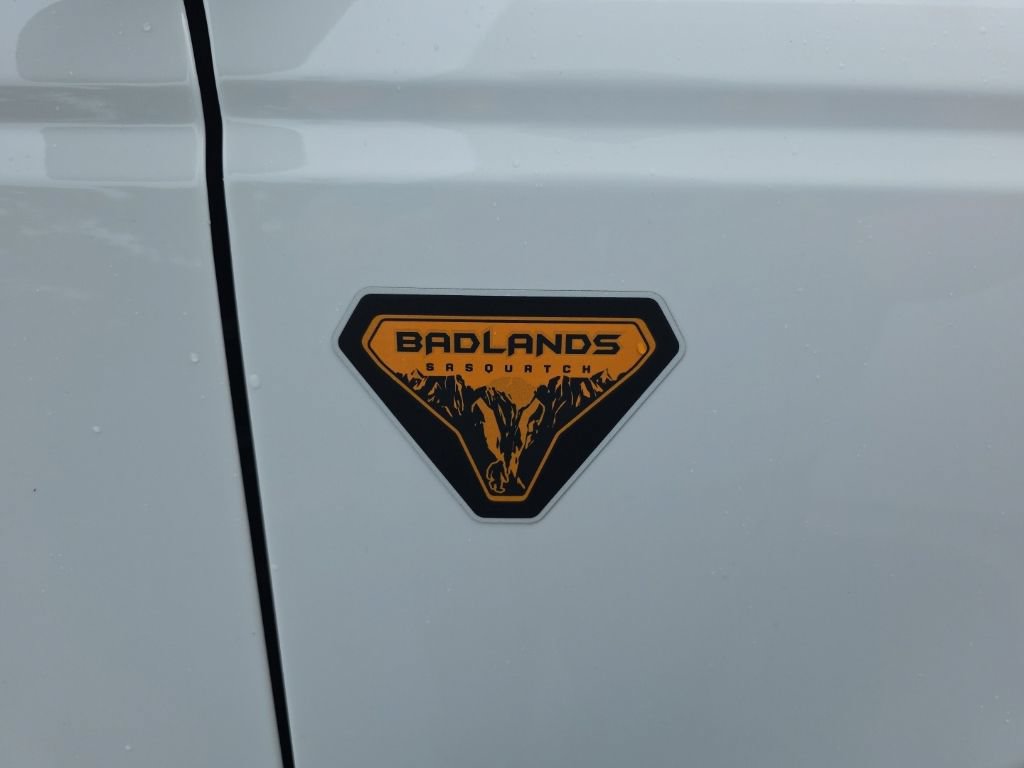 Used 2025 Ford Bronco Badlands AWD/4WD image 5