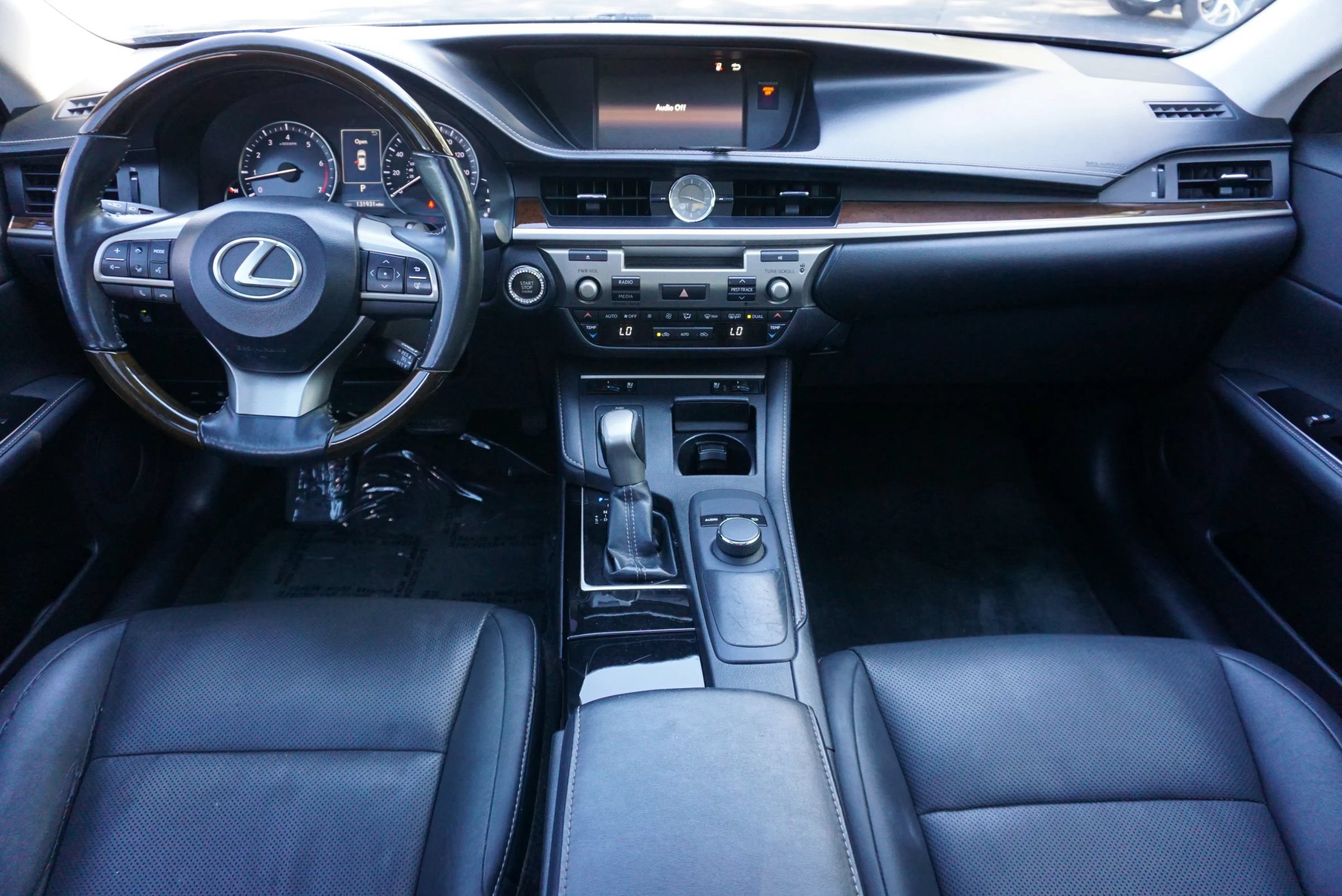 Used 2016 Lexus ES 350 w/ Premium Package w/Wood Trim FWD image 20