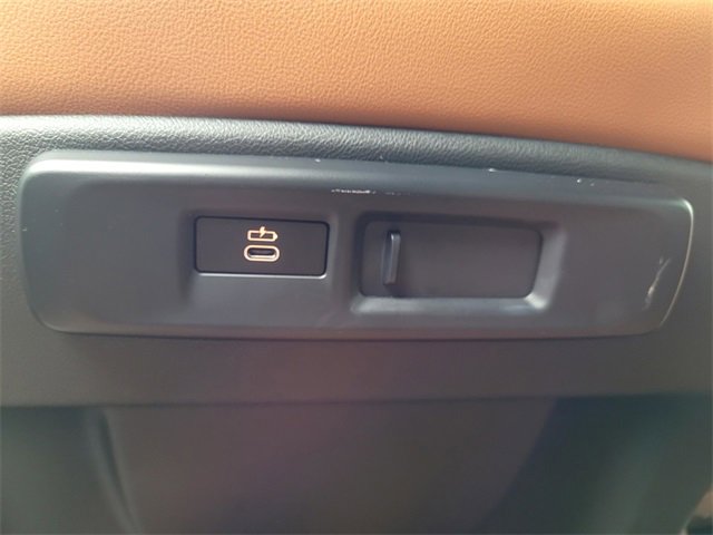 Used 2022 BMW X5 xDrive40i w/ Premium Package image 14