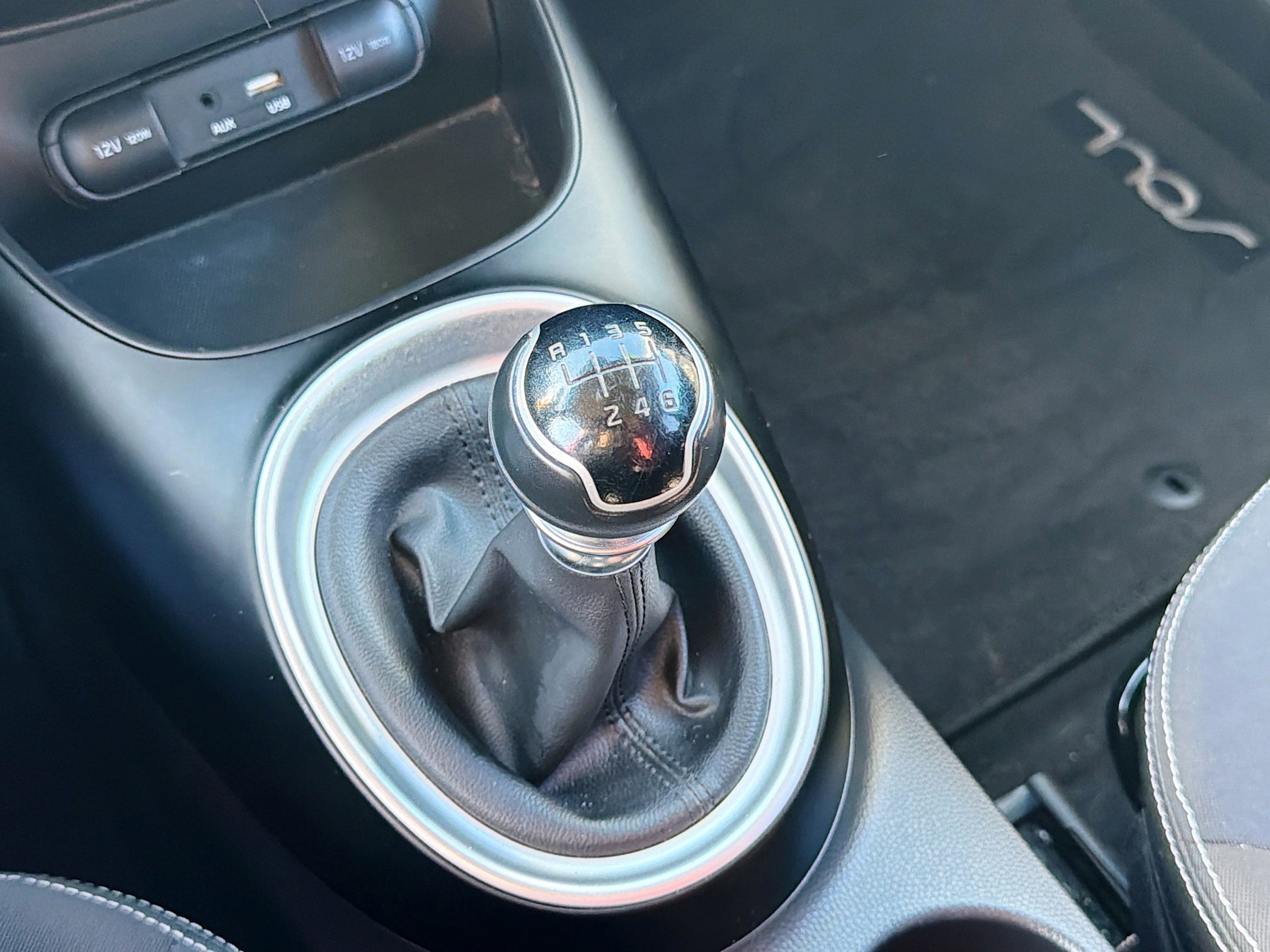 Used 2018 Kia Soul image 26