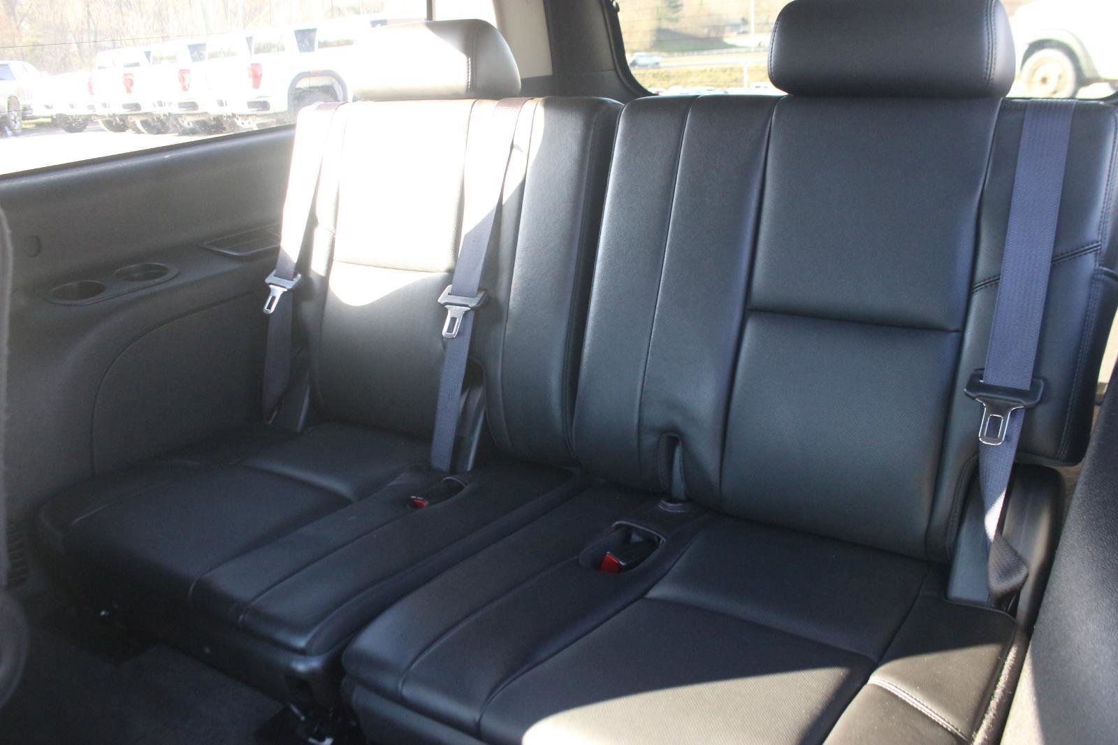 Used 2012 Chevrolet Suburban LTZ image 37