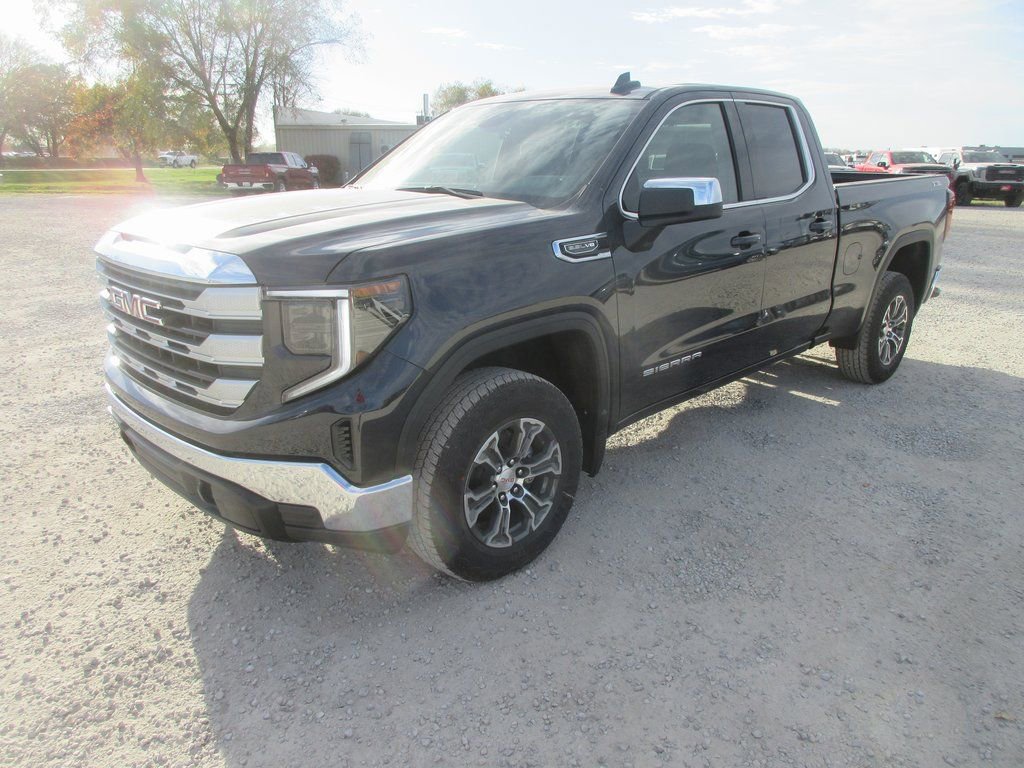 New 2026 GMC Sierra 1500 SLE image 9
