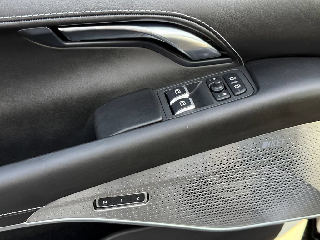 Used 2025 Lotus Emira RWD image 11