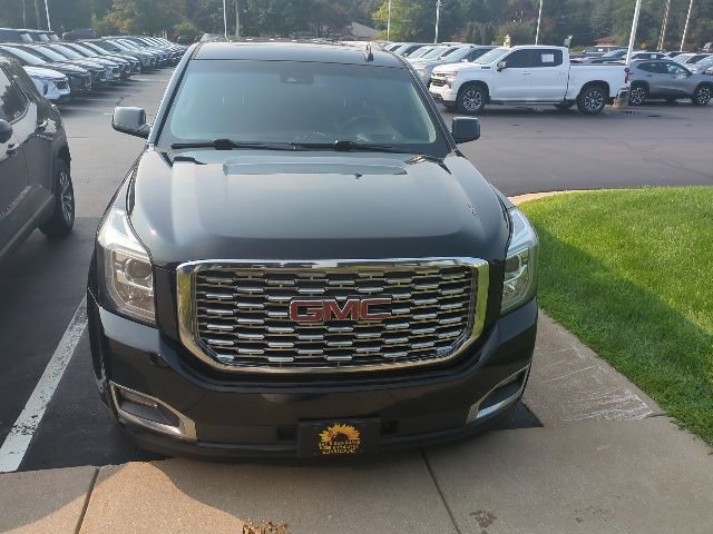 Used 2018 GMC Yukon XL Denali w/ Denali Ultimate Package AWD/4WD image 5