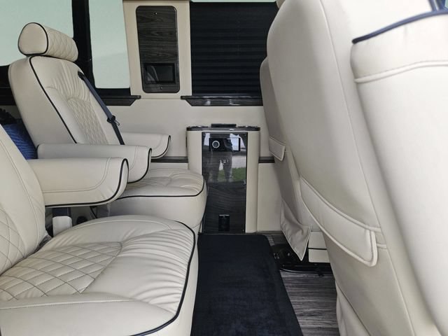 Used 2023 Mercedes-Benz Sprinter 2500 image 9