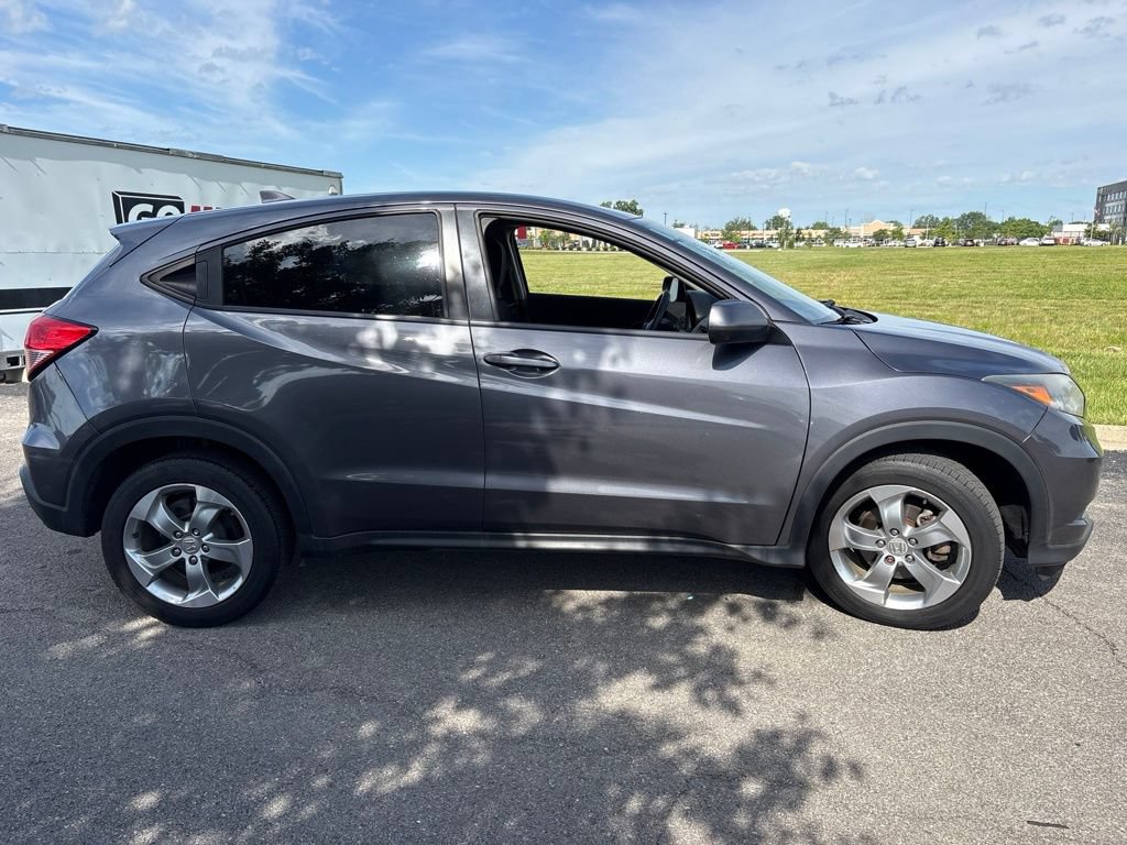 Used 2017 Honda HR-V LX image 10