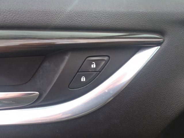 Used 2020 Buick Enclave Essence image 21