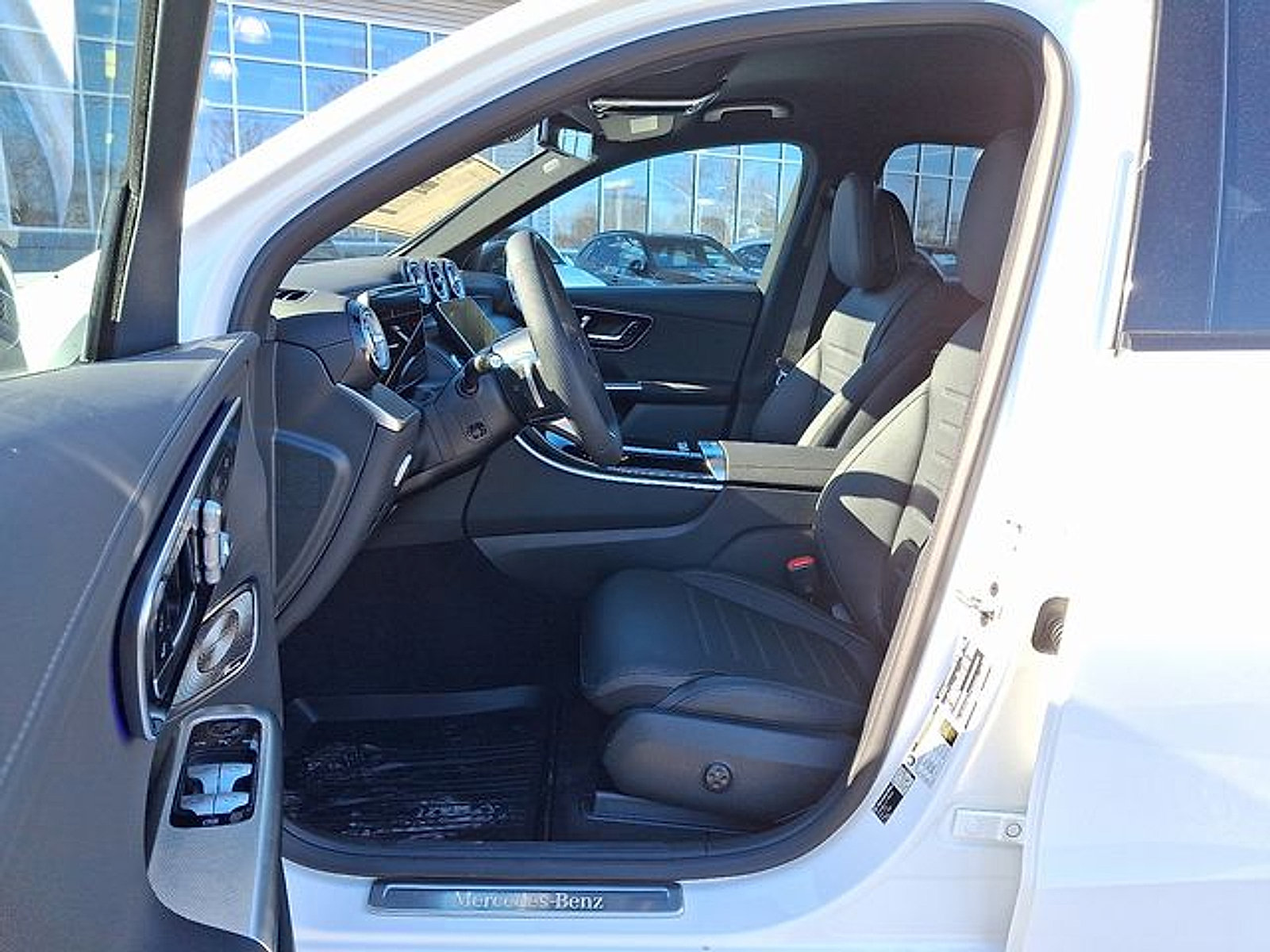 Used 2026 Mercedes-Benz GLC 300 4MATIC image 12