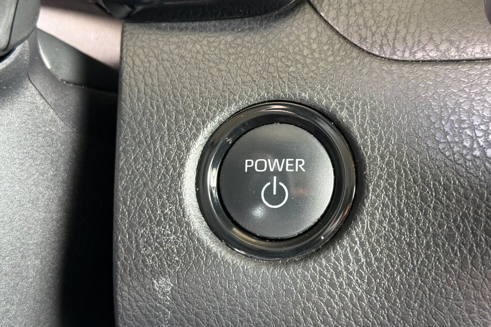 Used 2025 Toyota Camry LE FWD image 23