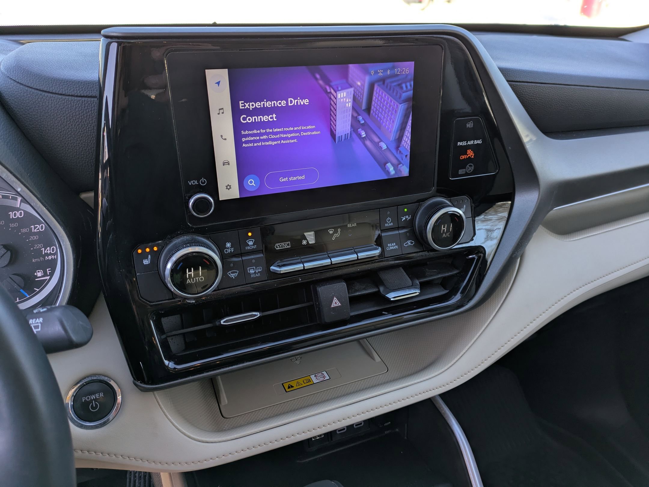 Used 2023 Toyota Highlander XLE image 11