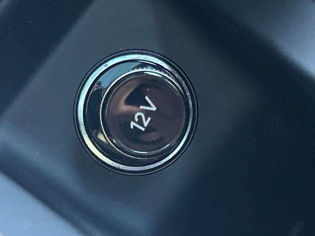 Used 2023 Audi e-tron S Premium Plus w/ Black Optic Package image 28