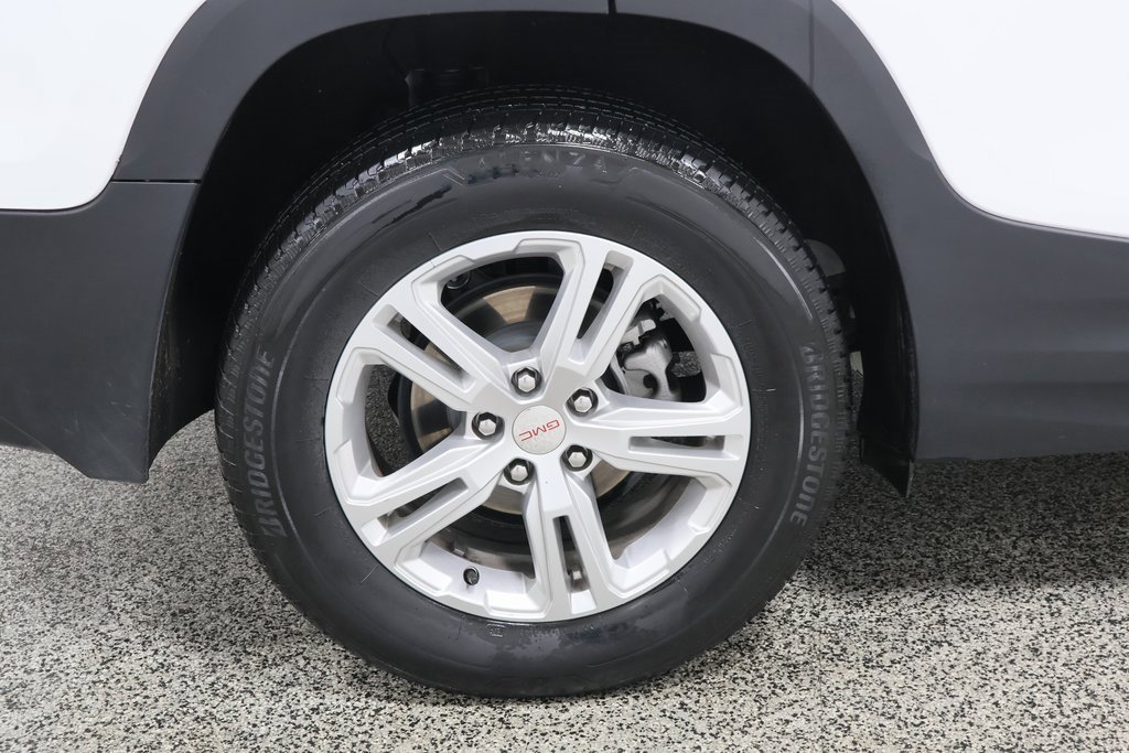 Used 2024 GMC Terrain SLE image 32