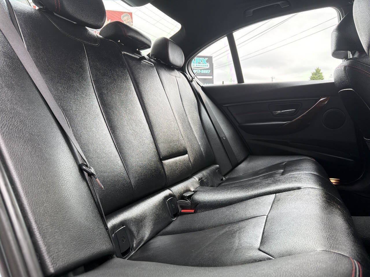 Used 2015 BMW 328d xDrive Sedan AWD/4WD image 16
