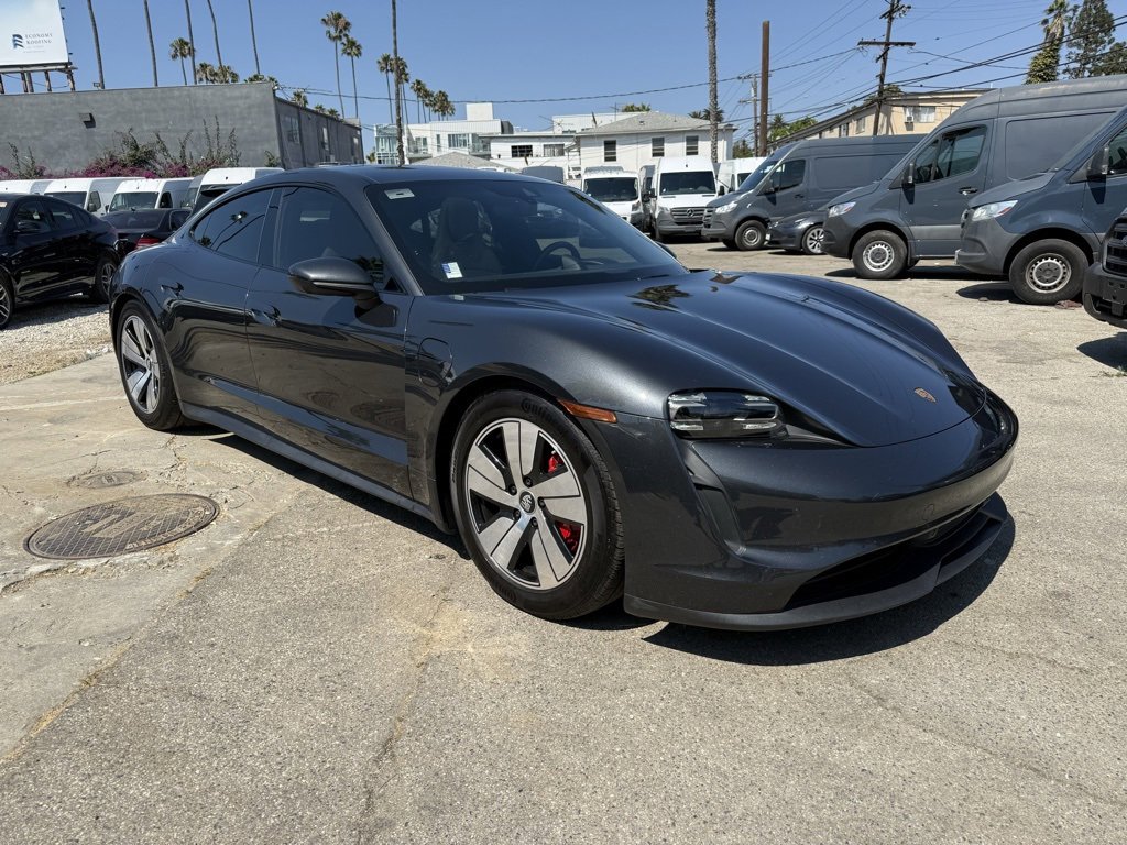 Used 2022 Porsche Taycan 4S image 3
