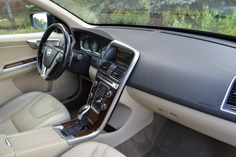 Used 2015 Volvo XC60 T6 Premier Plus AWD/4WD image 25