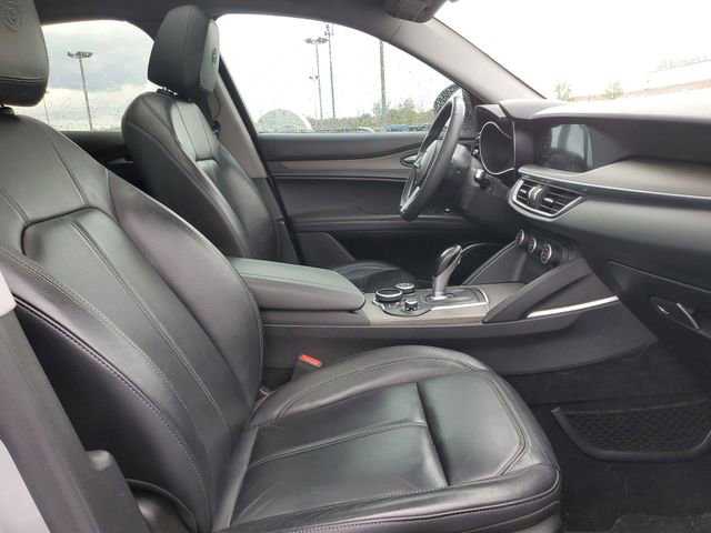 Used 2018 Alfa Romeo Stelvio Ti AWD/4WD image 27