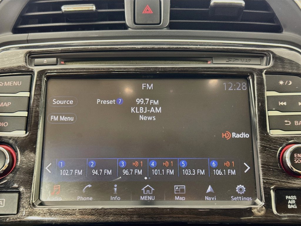 Used 2016 Nissan Maxima SR FWD image 16