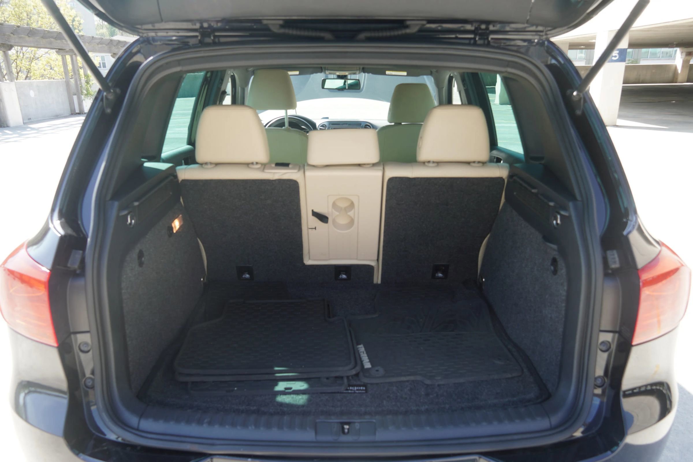 Used 2016 Volkswagen Tiguan R-Line image 22