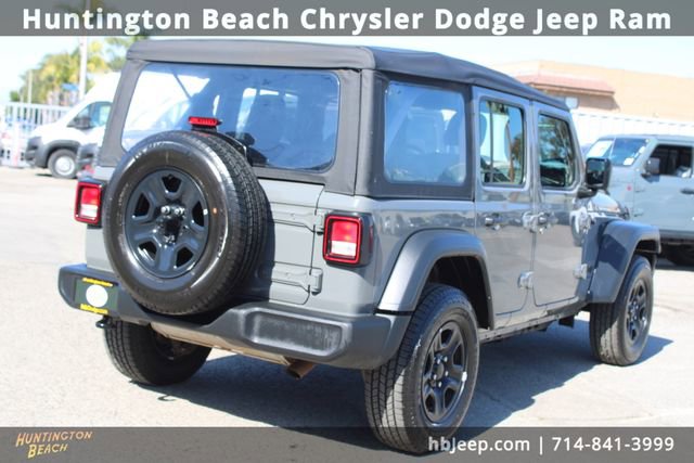 Used 2023 Jeep Wrangler Sport image 5